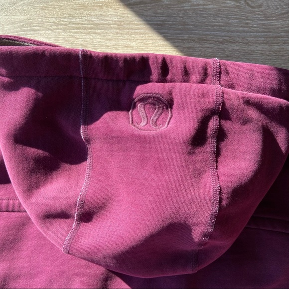 Lululemon West Coast Hoodie - Picture 12 of 16